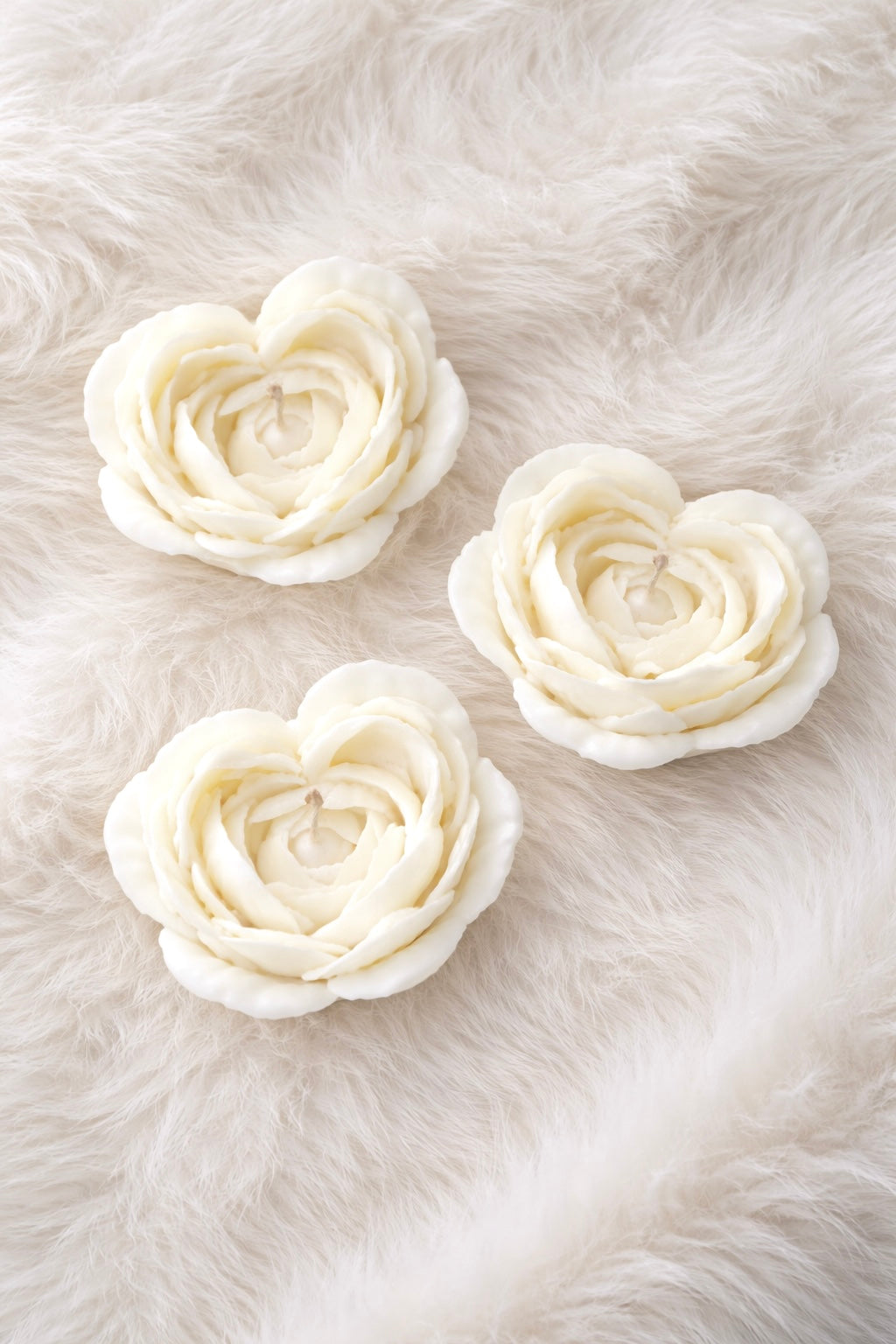 White Rose Love Heart Decorative Candle